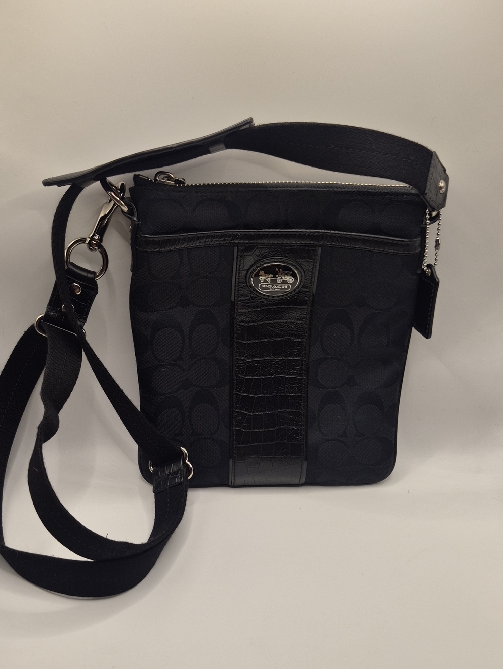 COACH Sutton Sugnature Black CANVAS CROSSBODY